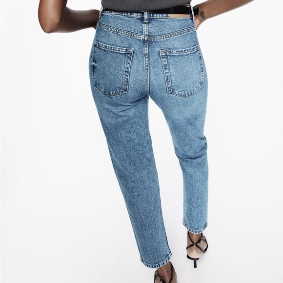 Zara mom fit jeans with high waist - Picture 4 of 4